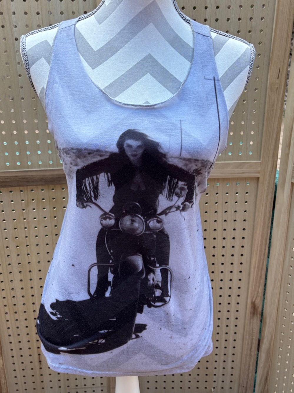 Guess Gray Women’s Motorcycle Graphic Tank Top